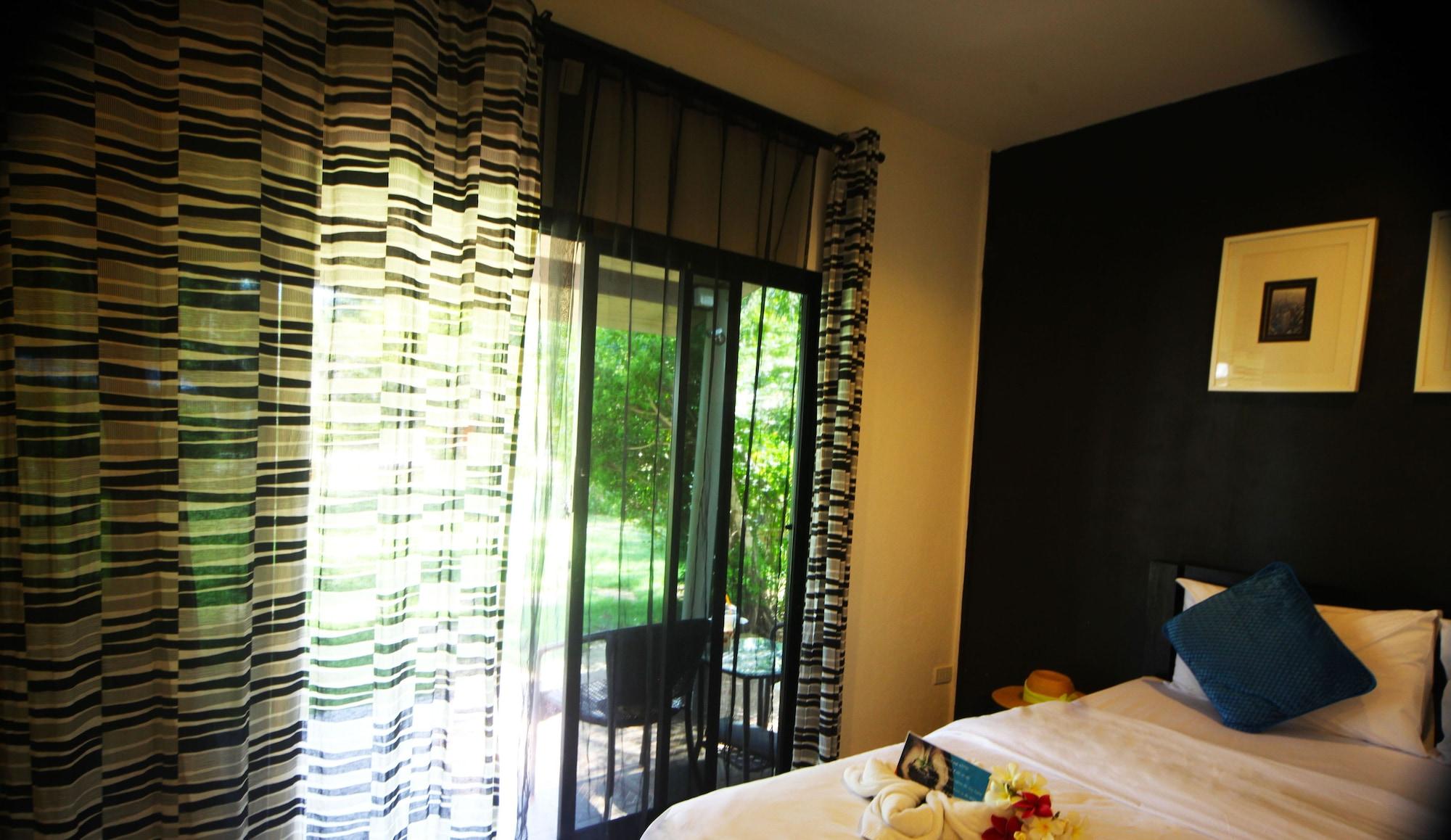 Saphli Villa Чумфон Екстериор снимка